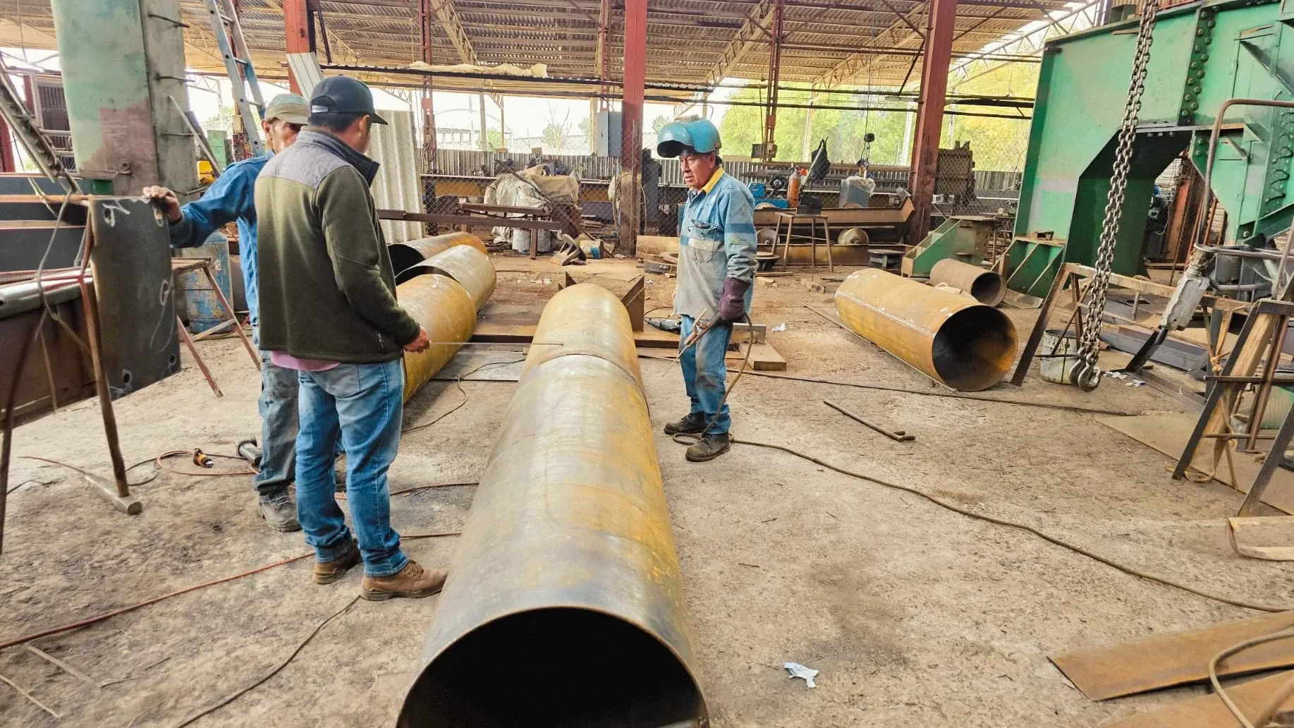 Proytec engineers fabricating EcoTower equipment at the Huehuetoca facility
